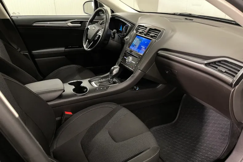 Ford Mondeo din 2022 cu 82.056 km - oferta FOR232645 - foto 10