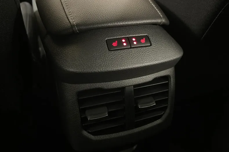 Ford Mondeo din 2022 cu 82.056 km - oferta FOR232645 - foto 22
