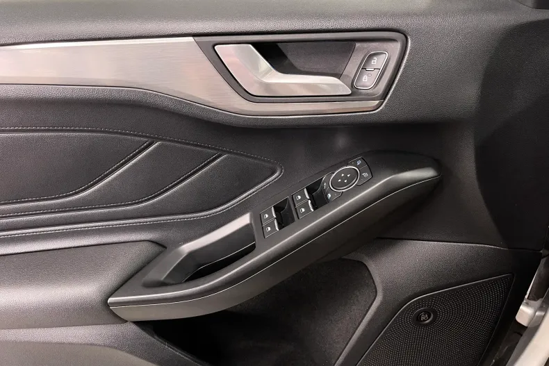 Ford Focus din 2021 cu 125.224 km - oferta FOR232647 - foto 24