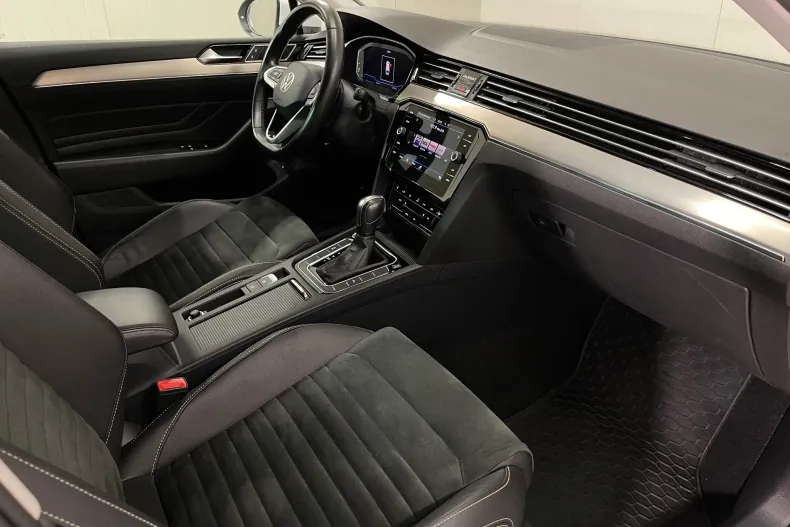 Volkswagen Passat din 2021 cu 163.799 km - oferta VOL232654 - foto 10