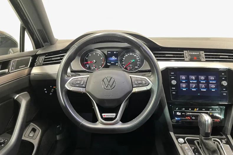 Volkswagen Passat din 2021 cu 78.361 km - oferta VOL232656 - foto 6
