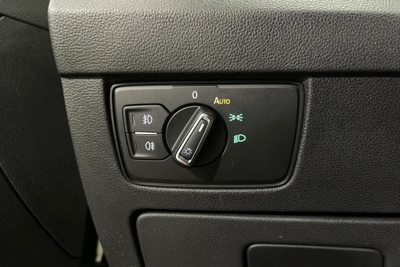 Volkswagen Passat din 2021 cu 78.361 km - oferta VOL232656 - foto 23