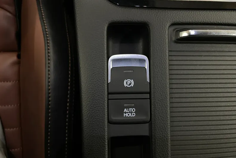 Volkswagen Passat din 2021 cu 78.361 km - oferta VOL232656 - foto 26