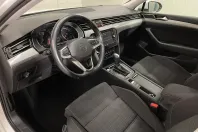 Volkswagen Passat din 2022 cu 63.789 km - oferta VOL232658 - foto 5