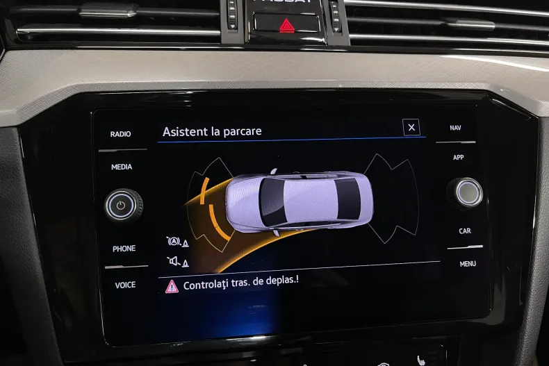 Volkswagen Passat din 2022 cu 63.789 km - oferta VOL232658 - foto 13