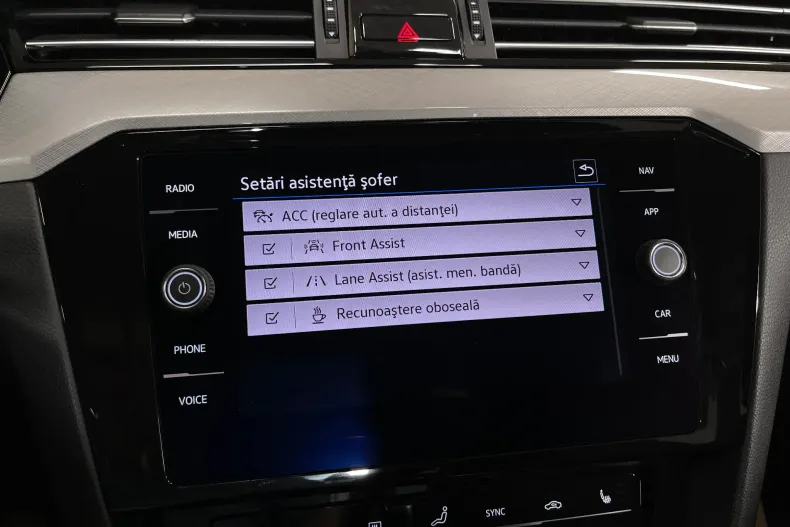 Volkswagen Passat din 2022 cu 63.789 km - oferta VOL232658 - foto 16