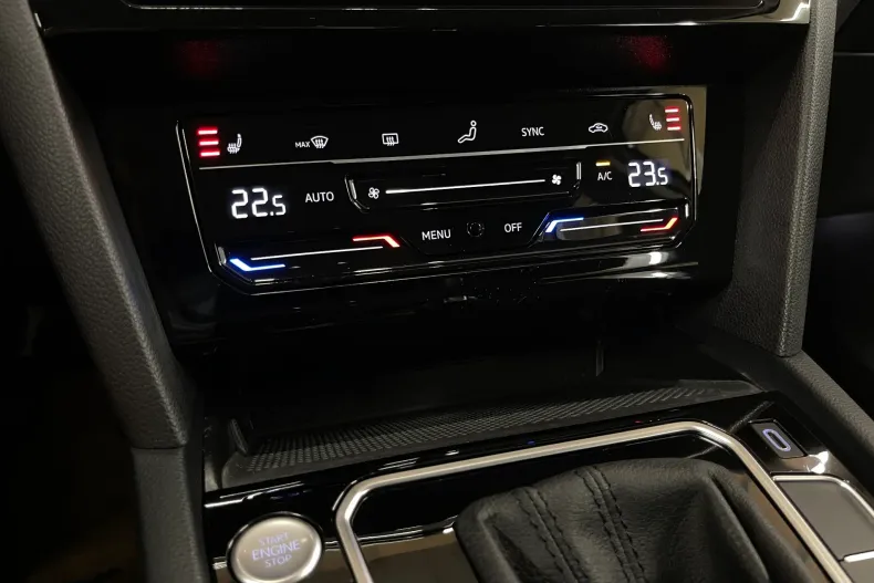 Volkswagen Passat din 2022 cu 63.789 km - oferta VOL232658 - foto 19