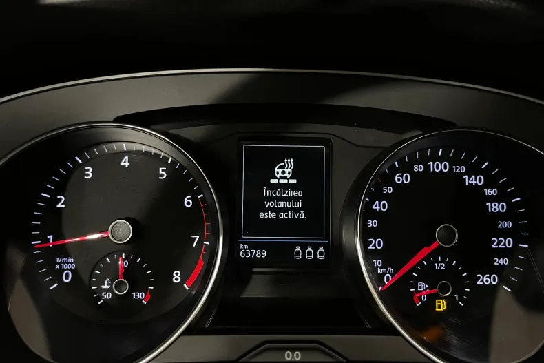 Volkswagen Passat din 2022 cu 63.789 km - oferta VOL232658 - foto 24
