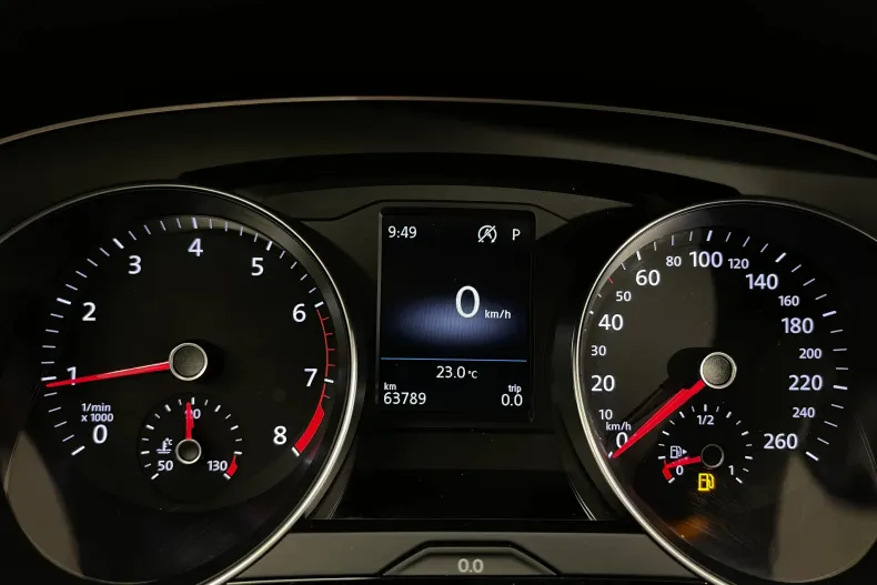 Volkswagen Passat din 2022 cu 63.789 km - oferta VOL232658 - foto 25