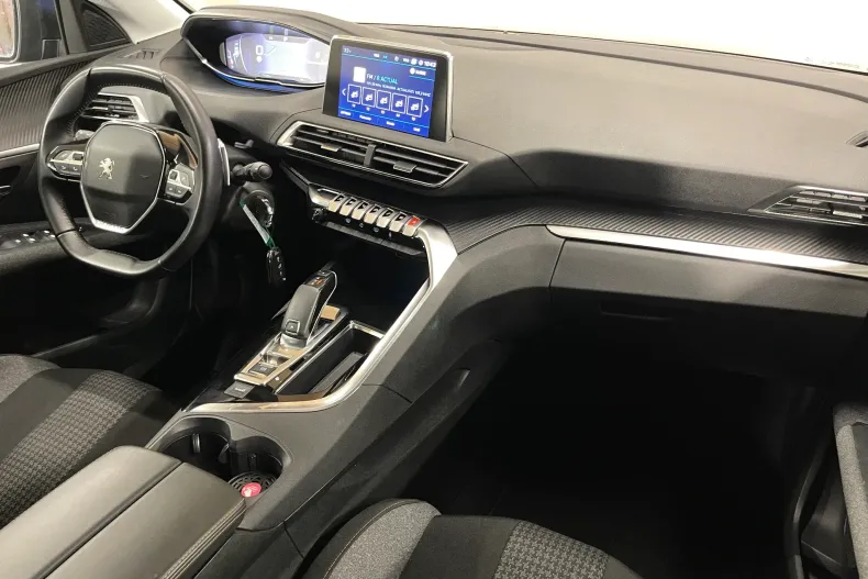 Peugeot 3008 din 2020 cu 70.709 km - oferta PEU232659 - foto 8