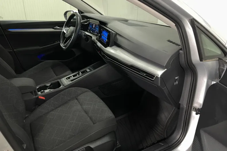 Volkswagen Golf din 2021 cu 71.782 km - oferta VOL232663 - foto 9