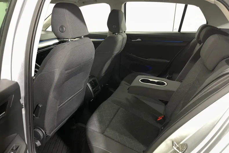 Volkswagen Golf din 2021 cu 71.782 km - oferta VOL232663 - foto 11