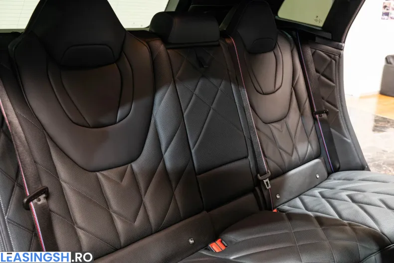BMW XM (Seria X) din 2024 cu 38.624 km - oferta BMW232671 - foto 9