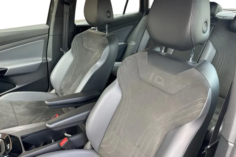 Volkswagen ID.4 din 2022 cu 107.585 km - oferta VOL232680 - foto 14