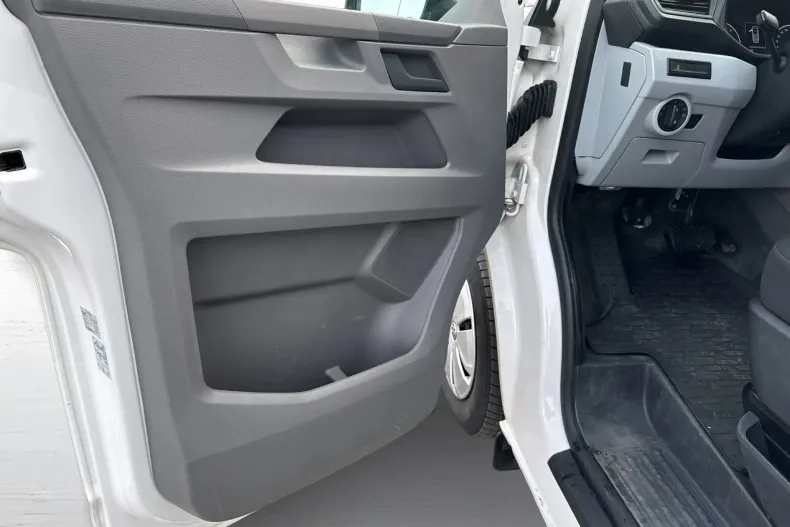 Volkswagen Transporter din 2023 cu 65.060 km - oferta VOL232681 - foto 10
