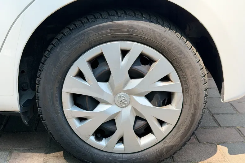 Toyota Yaris din 2020 cu 140.792 km - oferta TOY232697 - foto 12