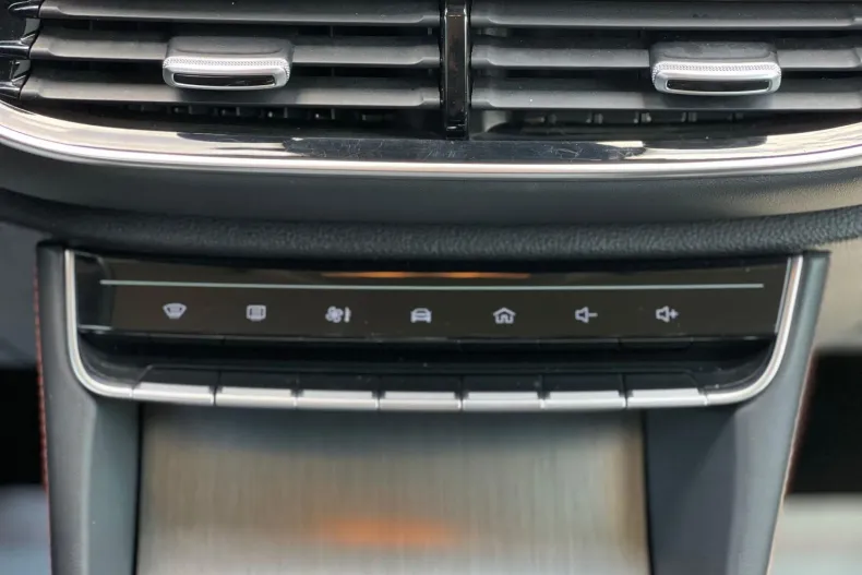 MG HS din 2024 cu 63.400 km - oferta MG0232708 - foto 24