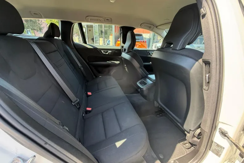 Volvo V60 din 2021 cu 177.698 km - oferta VOL232709 - foto 20