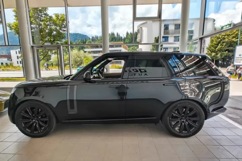 Land Rover Range Rover din 2026 cu 2.900 km - oferta LAN232711 - foto 6