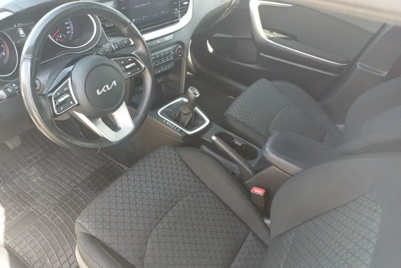Kia Ceed din 2021 cu 71.760 km - oferta KIA232724 - foto 11