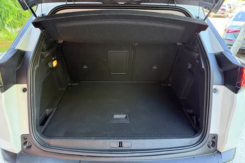 Peugeot 3008 din 2022 cu 142.000 km - oferta PEU232728 - foto 34