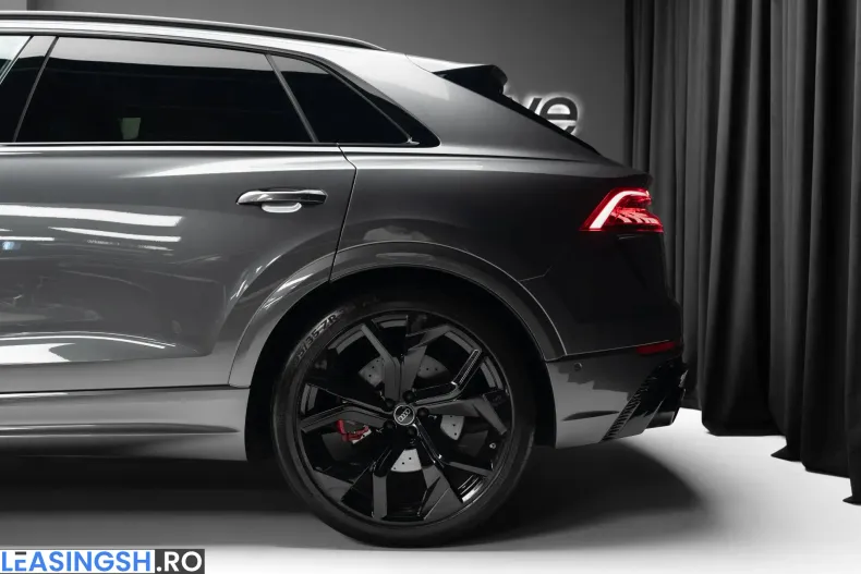 Audi RSQ8 din 2023 cu 6.200 km - oferta AUD232732 - foto 9