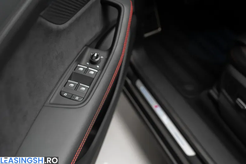 Audi RSQ8 din 2023 cu 6.200 km - oferta AUD232732 - foto 13