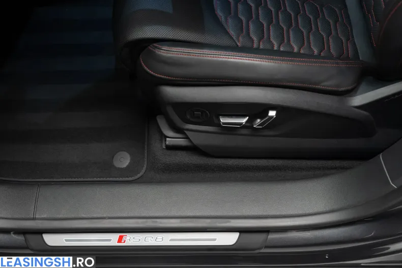 Audi RSQ8 din 2023 cu 6.200 km - oferta AUD232732 - foto 14