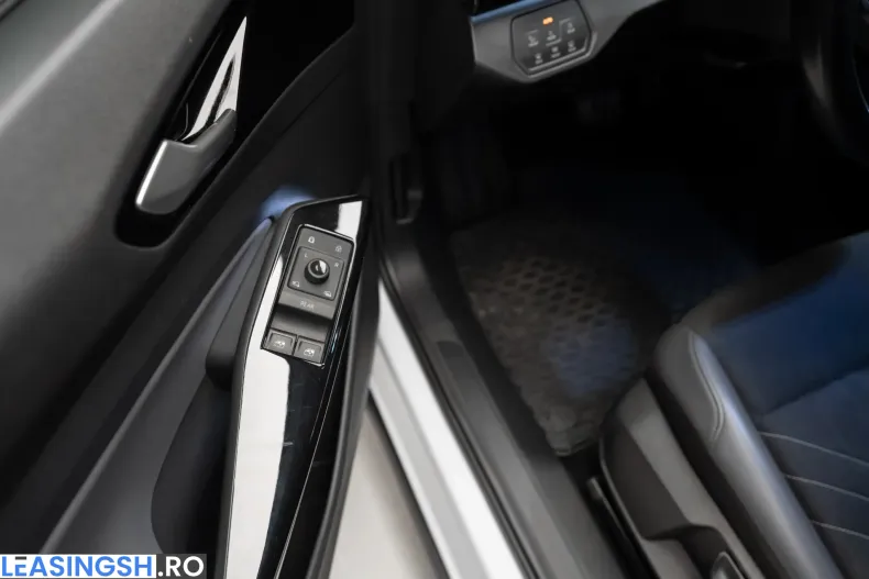 Volkswagen ID.5 din 2022 cu 52.000 km - oferta VOL232734 - foto 12