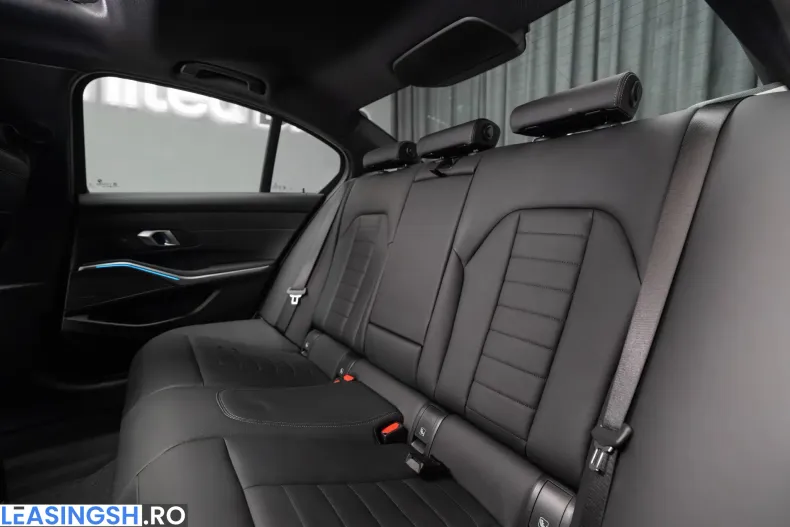 BMW 330d (Seria 3) din 2025 cu 20.660 km - oferta BMW232735 - foto 31