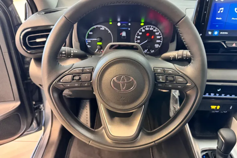 Toyota Yaris din 2026 cu 2 km - oferta TOY232752 - foto 11