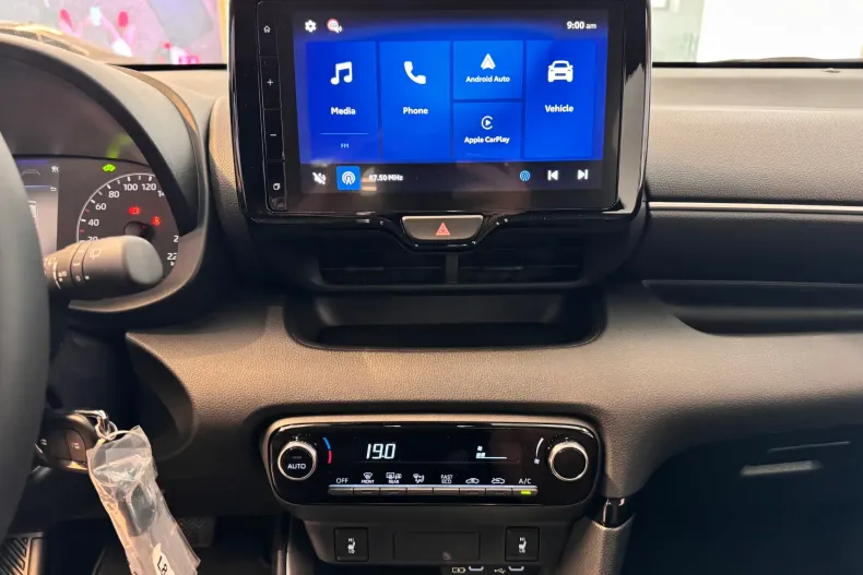 Toyota Yaris din 2026 cu 2 km - oferta TOY232752 - foto 15