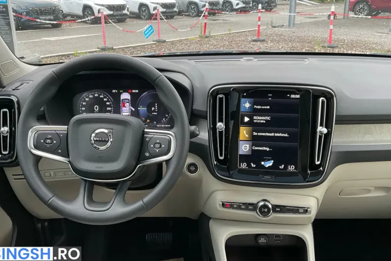 Volvo XC40 din 2022 cu 51.428 km - oferta VOL232763 - foto 10