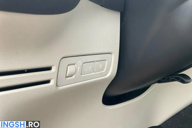 Volvo XC40 din 2022 cu 51.428 km - oferta VOL232763 - foto 20