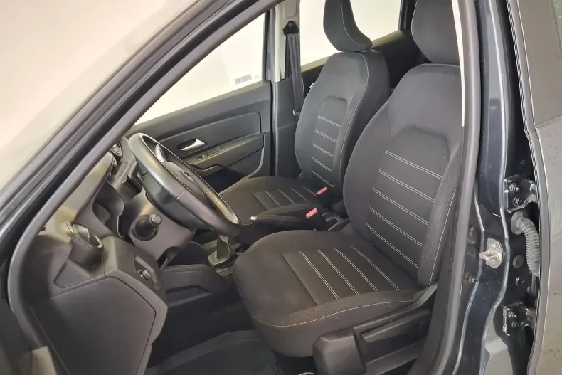 Dacia Duster din 2022 cu 96.276 km - oferta DAC232776 - foto 21
