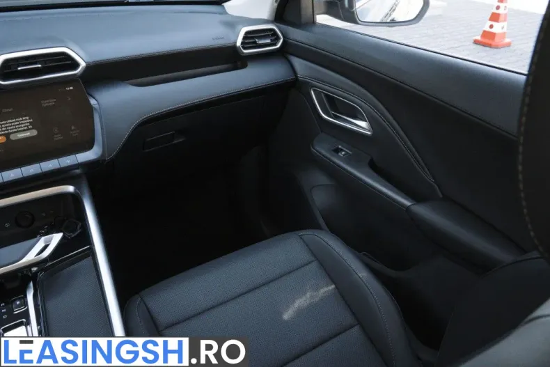 MG ZS HEV din 2026 cu 1 km - oferta MG0232779 - foto 9