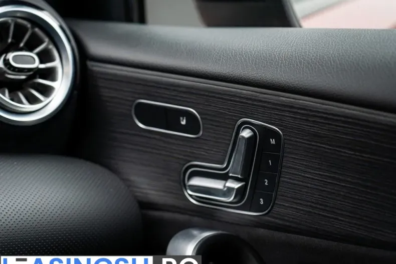 Mercedes-Benz A 250 (Clasa A) din 2023 cu 41.600 km - oferta MER232783 - foto 21