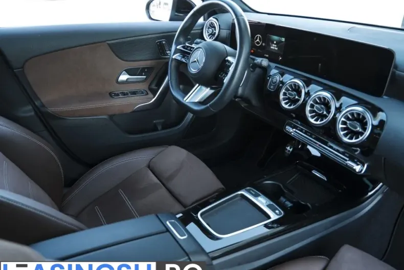 Mercedes-Benz A 250 (Clasa A) din 2024 cu 25.810 km - oferta MER232789 - foto 10