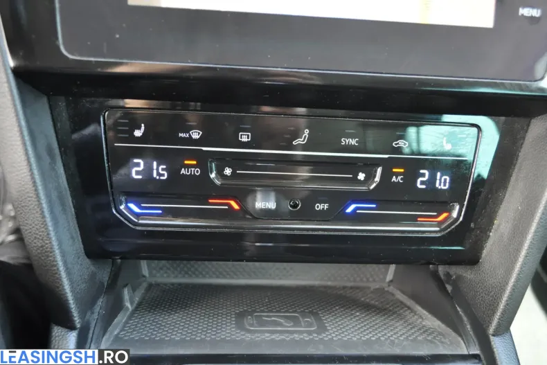 Volkswagen Passat din 2021 cu 160.788 km - oferta VOL232798 - foto 36