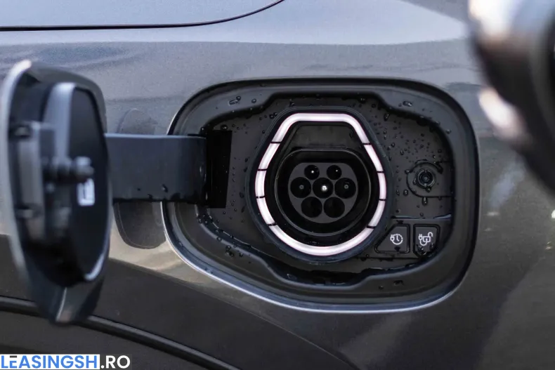 Ford Kuga din 2024 cu 5 km - oferta FOR232804 - foto 8