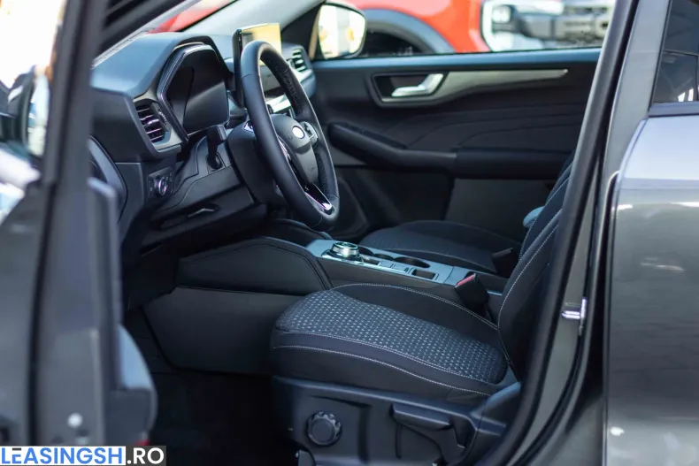Ford Kuga din 2024 cu 5 km - oferta FOR232804 - foto 9