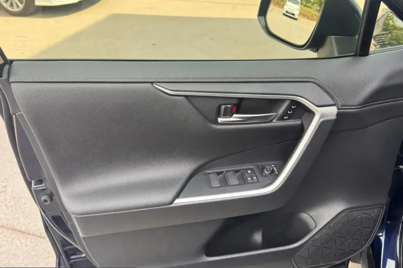 Toyota RAV4 din 2023 cu 35.214 km - oferta TOY232809 - foto 14