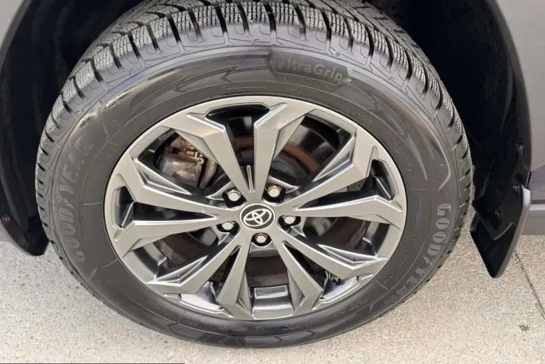 Toyota RAV4 din 2023 cu 35.214 km - oferta TOY232809 - foto 20