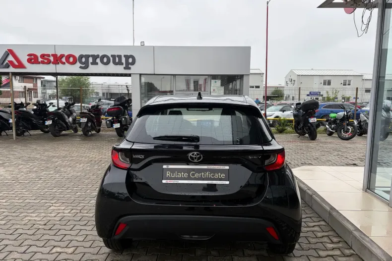 Toyota Yaris din 2025 cu 1.700 km - oferta TOY232810 - foto 5