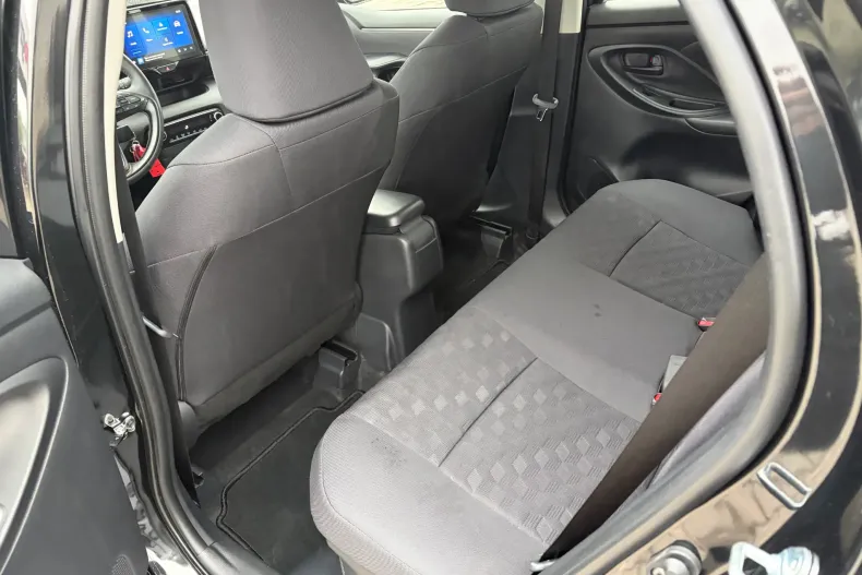 Toyota Yaris din 2025 cu 1.700 km - oferta TOY232810 - foto 9