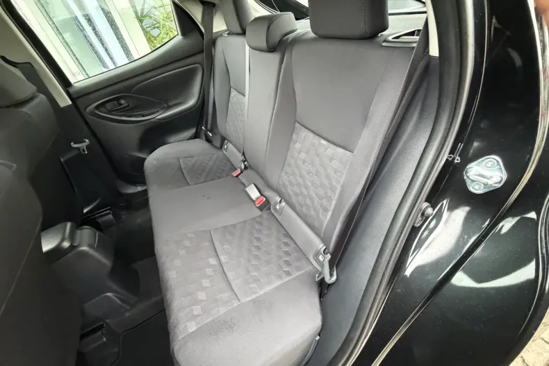 Toyota Yaris din 2025 cu 1.700 km - oferta TOY232810 - foto 10
