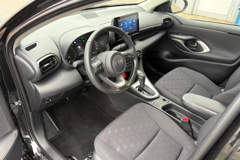 Toyota Yaris din 2025 cu 1.700 km - oferta TOY232810 - foto 14