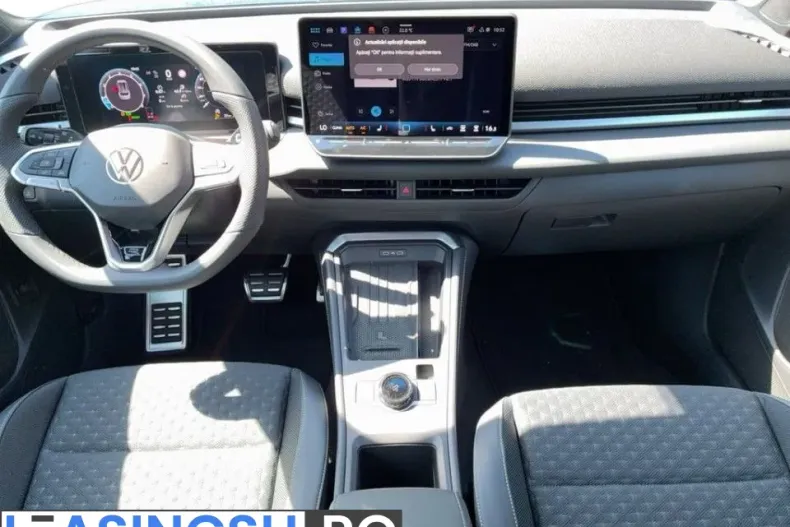 Volkswagen T-Roc din 2026 cu 5.000 km - oferta VOL232818 - foto 4