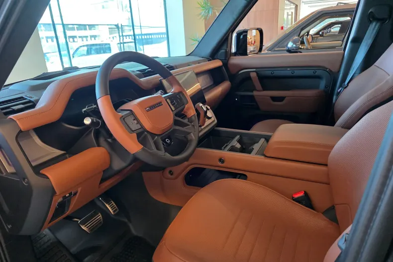 Land Rover Defender din 2026 cu 1 km - oferta LAN232819 - foto 6
