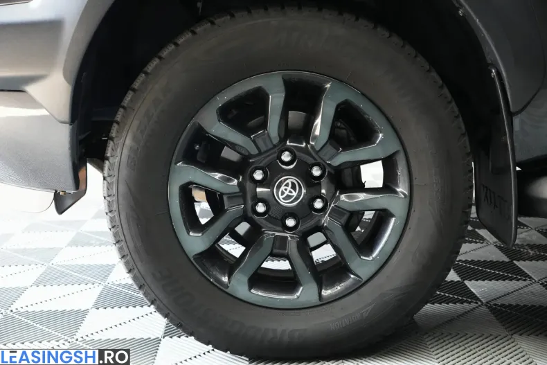 Toyota Hilux din 2023 cu 117.000 km - oferta TOY232821 - foto 12